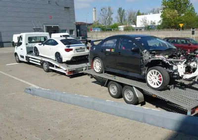 Towing a car after an accident to the workshop